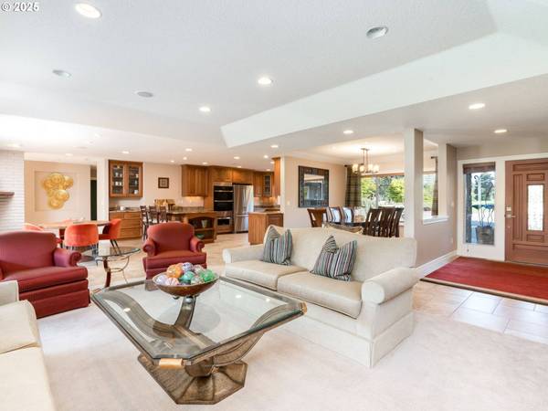 2700 NW CIRCLE A DR, Portland, OR 97229