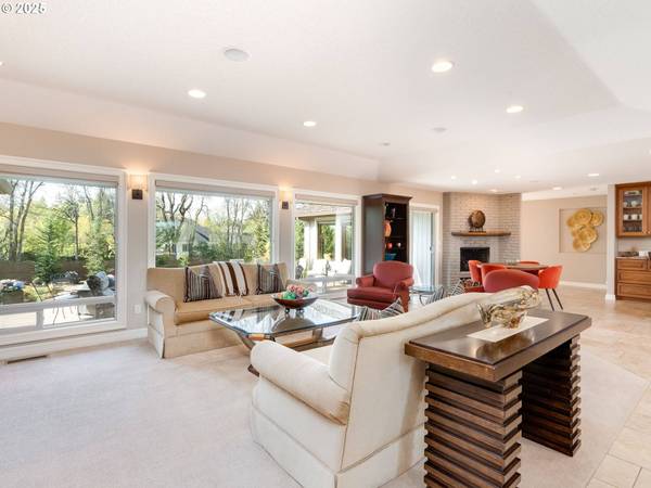 2700 NW CIRCLE A DR, Portland, OR 97229