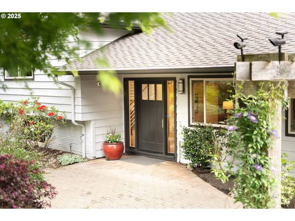 3690 SW 73RD AVE, Portland, OR 97225