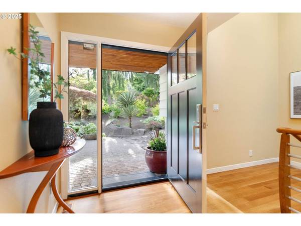 3690 SW 73RD AVE, Portland, OR 97225