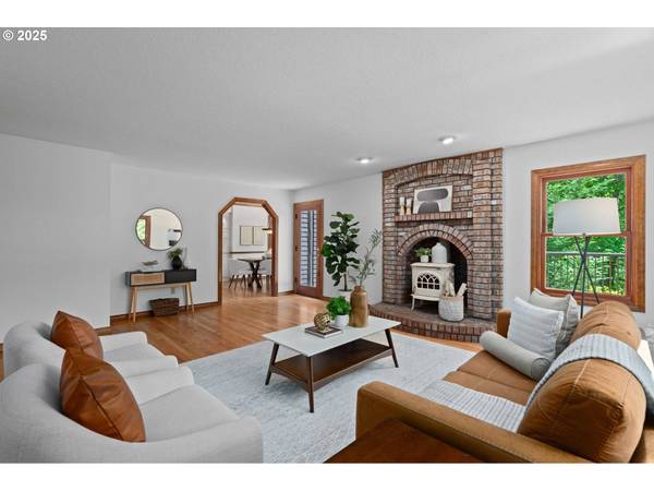 10670 NW LA CASSEL CREST LN, Portland, OR 97229
