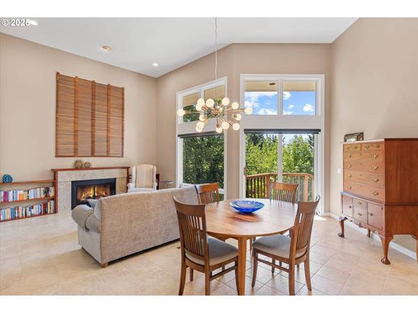 655 SW 83RD AVE, Portland, OR 97225