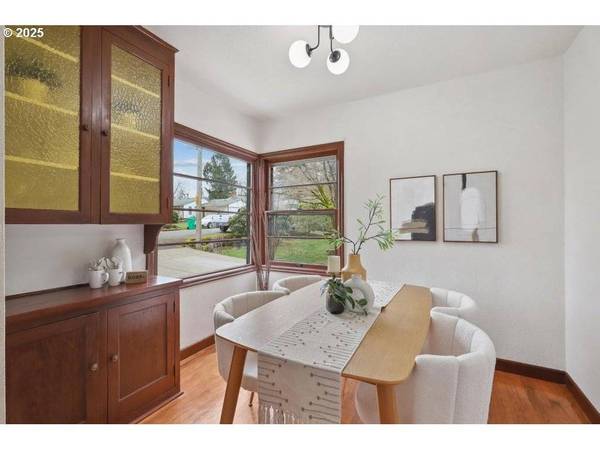 3211 SW PRIMROSE ST, Portland, OR 97219
