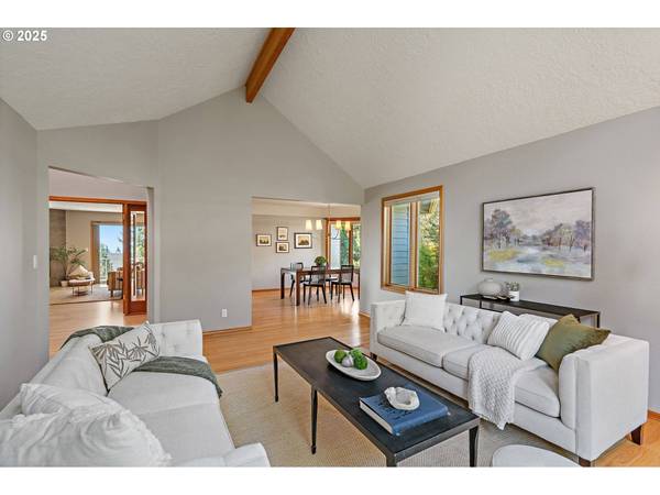 1615 NW BARNSLEY CT, Portland, OR 97229