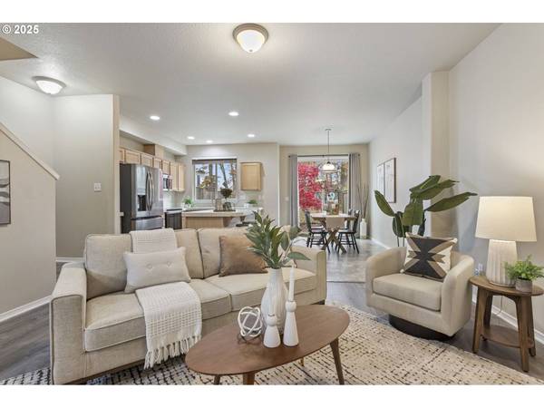 623 N OAK HOLLOW DR, Newberg, OR 97132