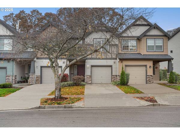 623 N OAK HOLLOW DR, Newberg, OR 97132