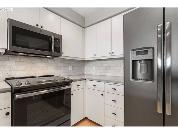 1718 NE 11TH AVE #409, Portland, OR 97212