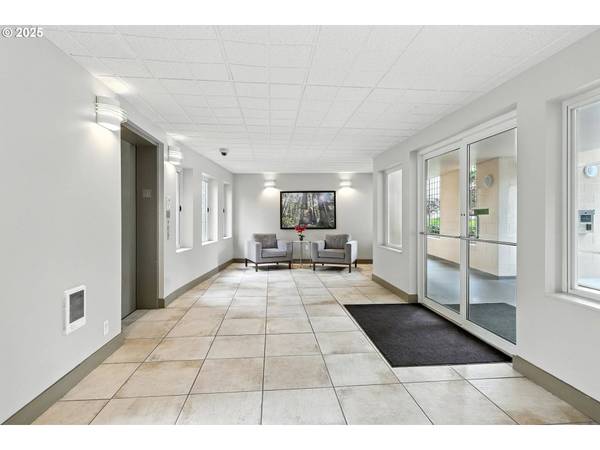 6605 W BURNSIDE DR #129, Portland, OR 97210