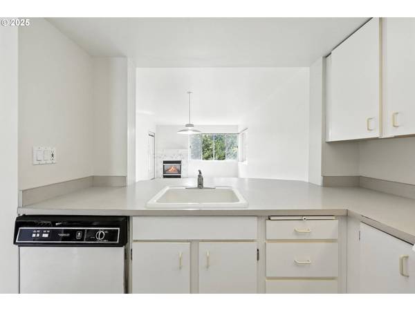 6685 W BURNSIDE ST #324, Portland, OR 97210