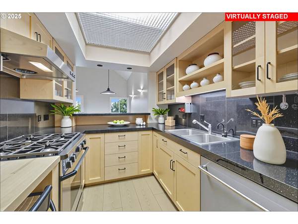 6645 W BURNSIDE ST #551, Portland, OR 97210