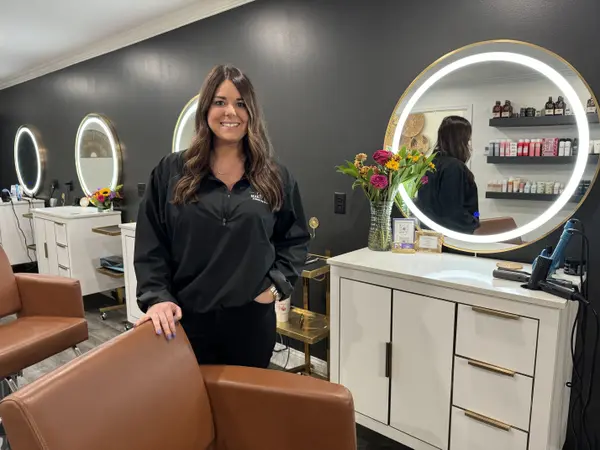 Beauty Bar and Salon By Lucy,Bonnie Mullinax