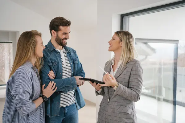 The Psychology of House Hunting: How March Can Shape Your Decision,Bonnie Mullinax