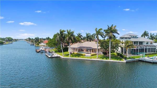 1688 Villa CT, Marco Island, FL 34145