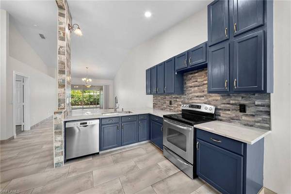7021 Lone Oak BLVD, Naples, FL 34109