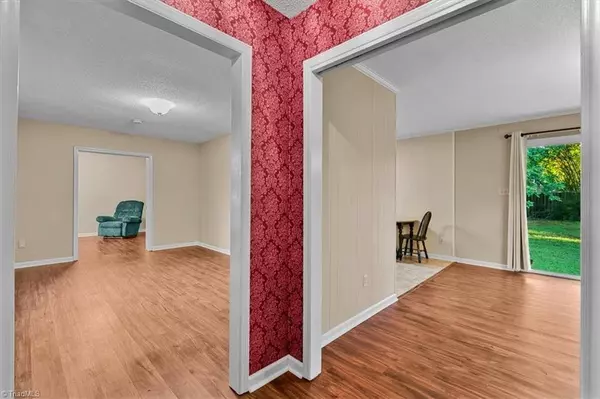 604 Oakdale ST, Liberty, NC 27298