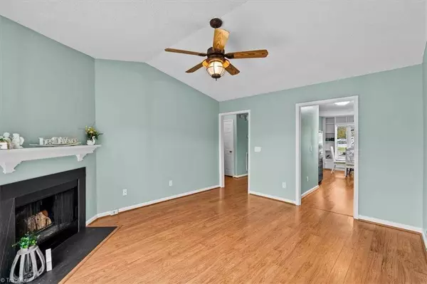 814 Guilford College RD #129, Greensboro, NC 27409