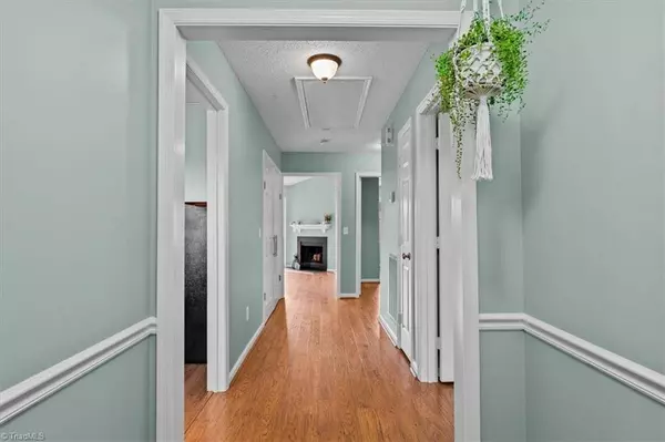 814 Guilford College RD #129, Greensboro, NC 27409