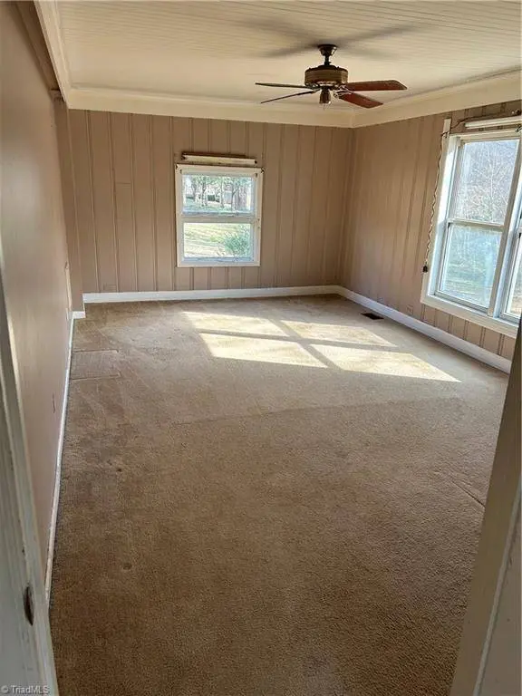 4932 Sylvanglade RD, Mcleansville, NC 27301