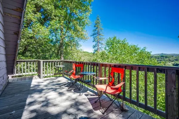 24796 Edelweiss DR, Crestline, CA 92325