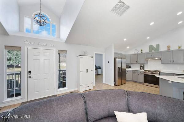 4239 N ALDERBROOK DR, Coeur d'Alene, ID 83815