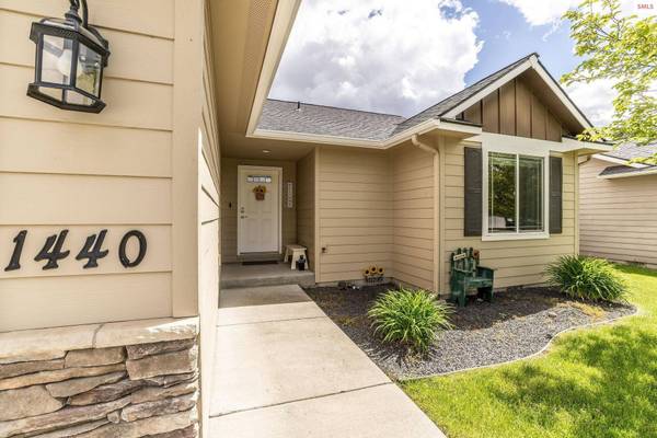 1440 N Moonstone Street, Post Falls, ID 83854