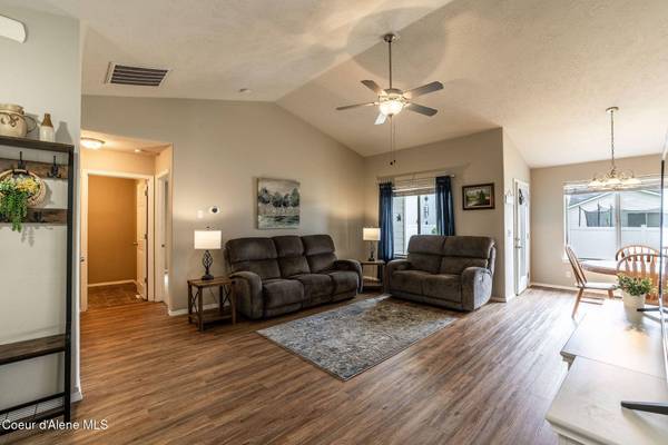 1440 N MOONSTONE ST, Post Falls, ID 83854