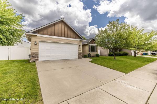 1440 N MOONSTONE ST, Post Falls, ID 83854