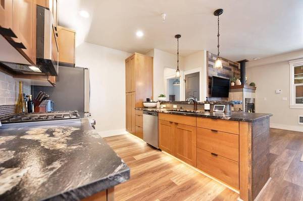 24493 E PINNACLE Ct ##D, Liberty Lake, WA 99019