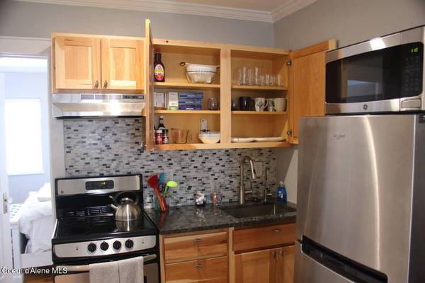 306 2ND ST #3, Mullan, ID 83846