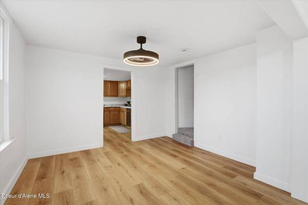 4616 N HAWTHORNE ST, Spokane, WA 99205