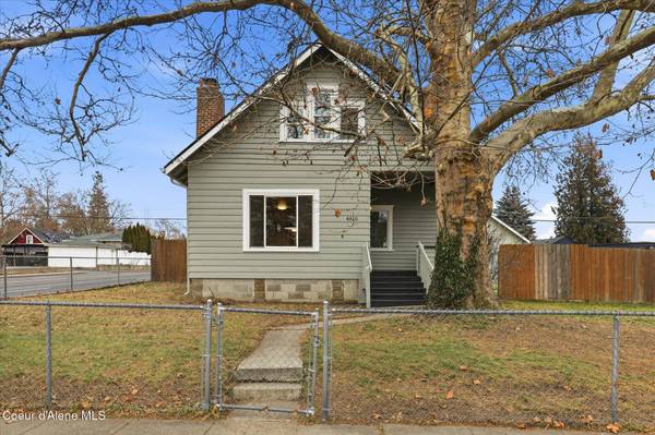 4616 N HAWTHORNE ST, Spokane, WA 99205