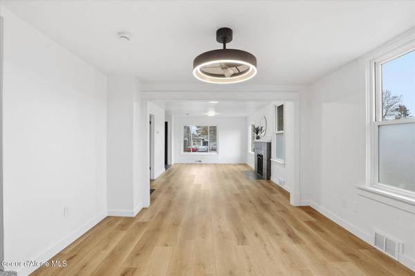 4616 N HAWTHORNE ST, Spokane, WA 99205