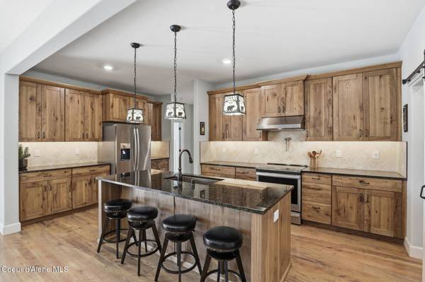 8802 W BENTON WAY, Coeur d'Alene, ID 83814