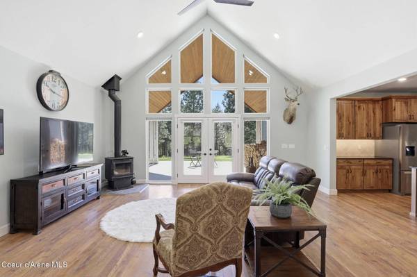 8802 W BENTON WAY, Coeur d'Alene, ID 83814