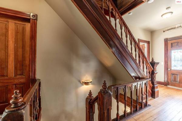 908 W Frederick Ave, Spokane, ID 99205