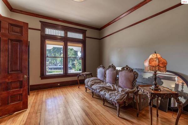 908 W Frederick Ave, Spokane, ID 99205