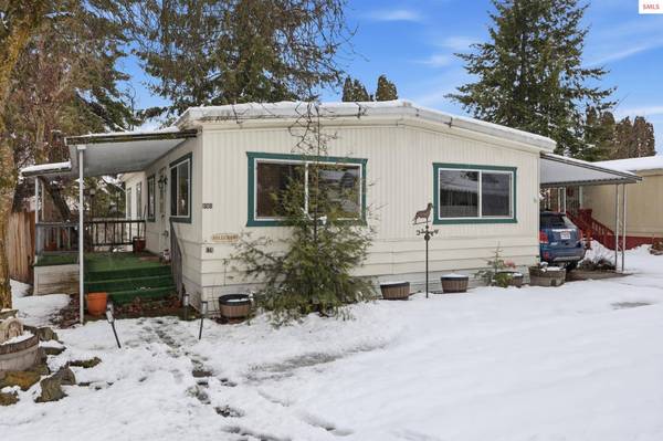 8901 E Flying Eagle Rd, Harrison, ID 83833