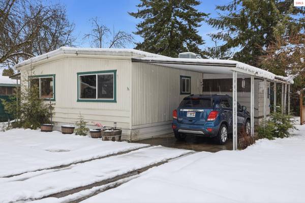 8901 E Flying Eagle Rd, Harrison, ID 83833