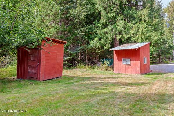9076 CDA RIVER RD, Kingston, ID 83839