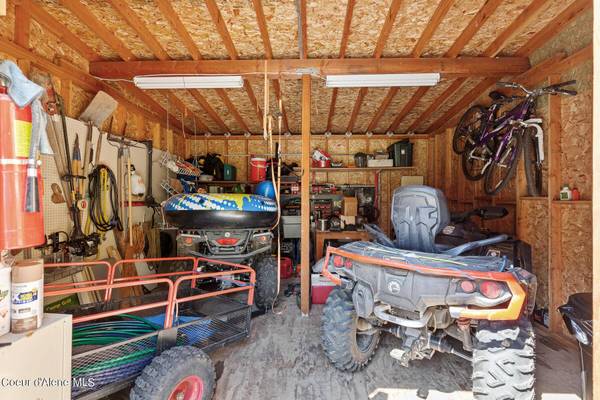 9076 CDA RIVER RD, Kingston, ID 83839