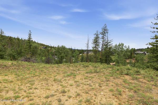 120 BLAZING SADDLE CT, Pinehurst, ID 83850