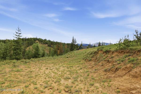 120 BLAZING SADDLE CT, Pinehurst, ID 83850