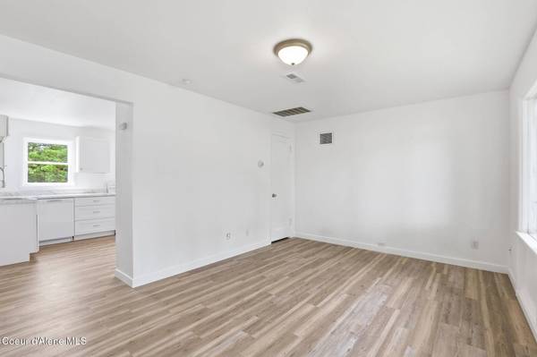 5123 W HOFFMAN PL, Spokane, WA 99205