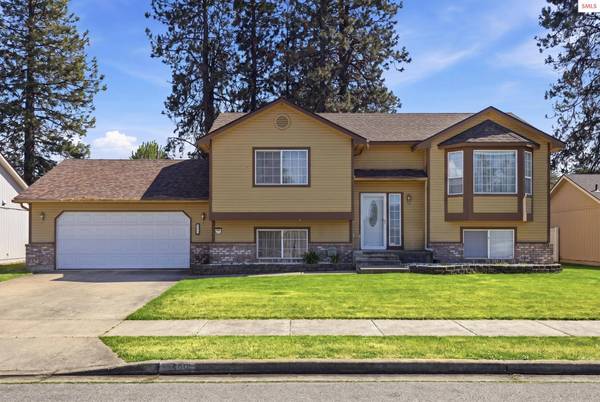 480 E SAND WEDGE DR, Post Falls, ID 83854