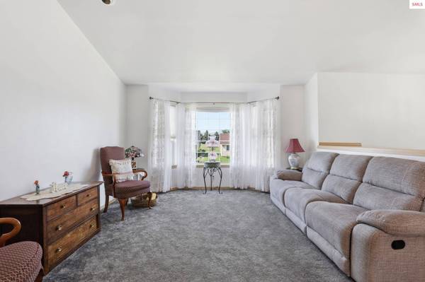 480 E SAND WEDGE DR, Post Falls, ID 83854