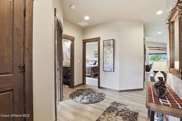 7367 N ROCHE DR, Coeur d'Alene, ID 83815