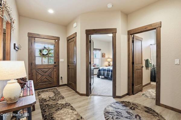 7367 N ROCHE DR, Coeur d'Alene, ID 83815