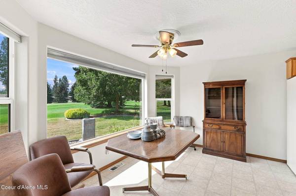 560 E BUNKER AVE, Post Falls, ID 83854