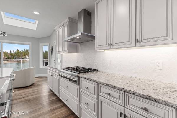 7265 W OTTER BAY RD, Coeur d'Alene, ID 83814
