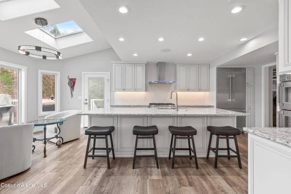 7265 W OTTER BAY RD, Coeur d'Alene, ID 83814